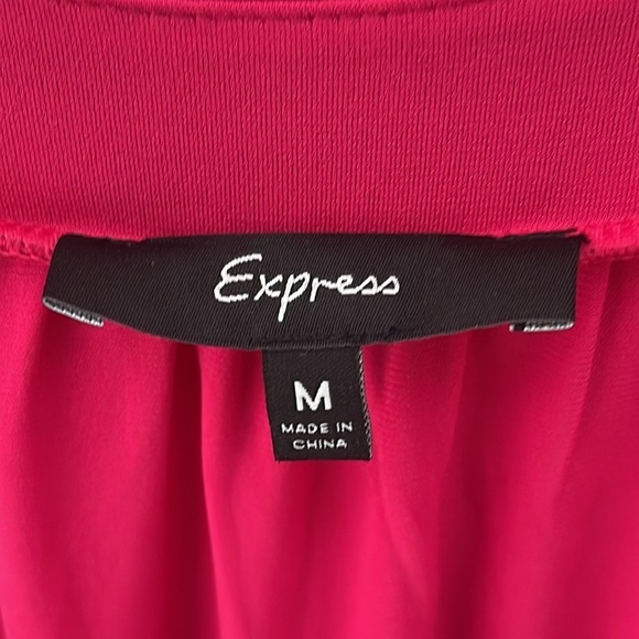 Express Women's Pink Blouse - Picture 4 of 4